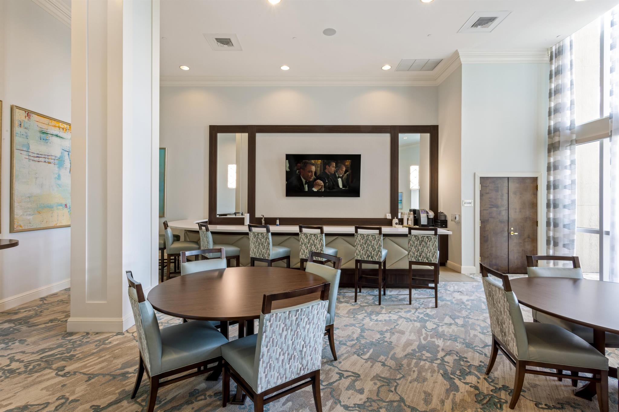 TOSCANA SOUTH TOWER III - Residential