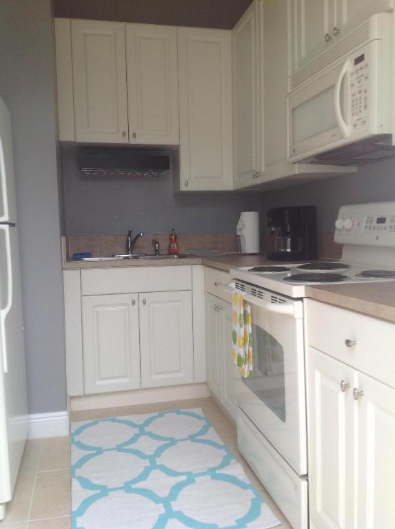 BOTANICA - Residential Lease