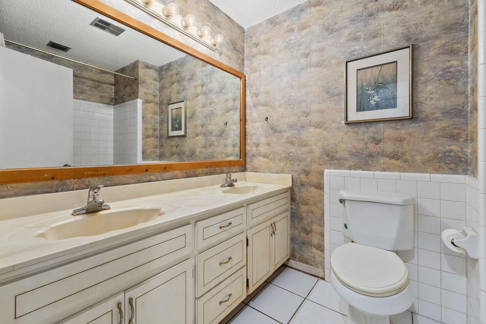 HIDDEN PINES ESTATES - Residential