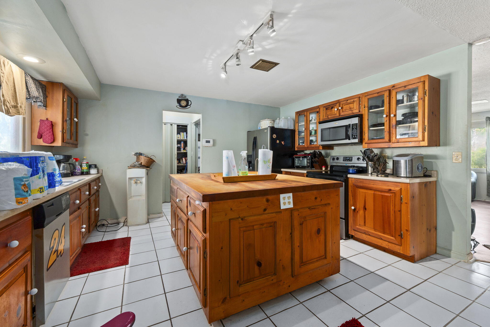 HIDDEN PINES ESTATES - Residential