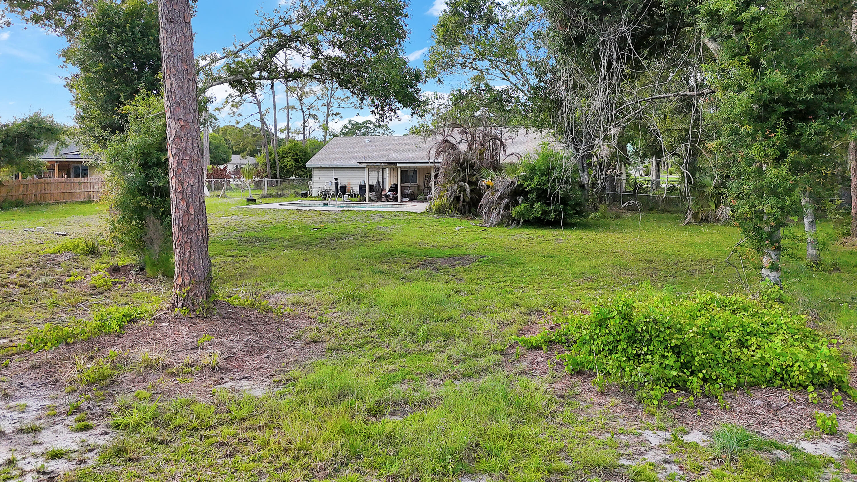 HIDDEN PINES ESTATES - Residential