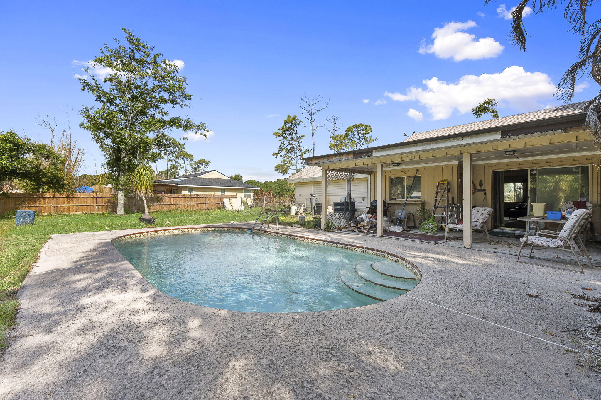 HIDDEN PINES ESTATES - Residential