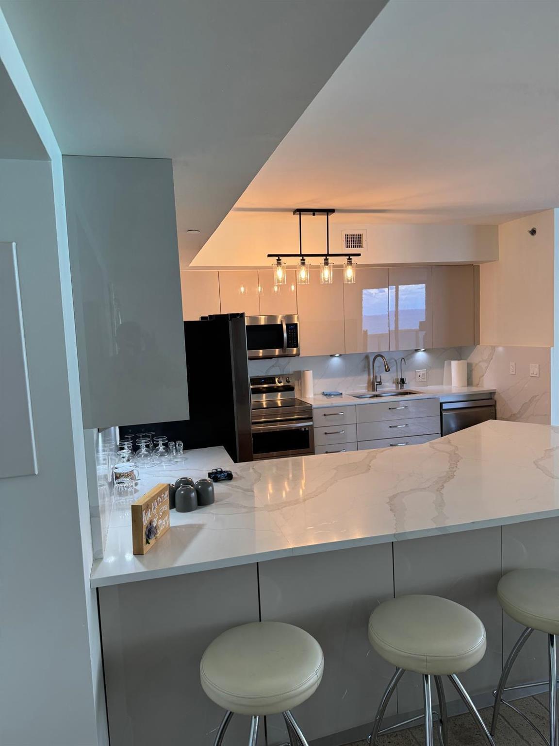 Beach Club Three Condo - Residential Lease