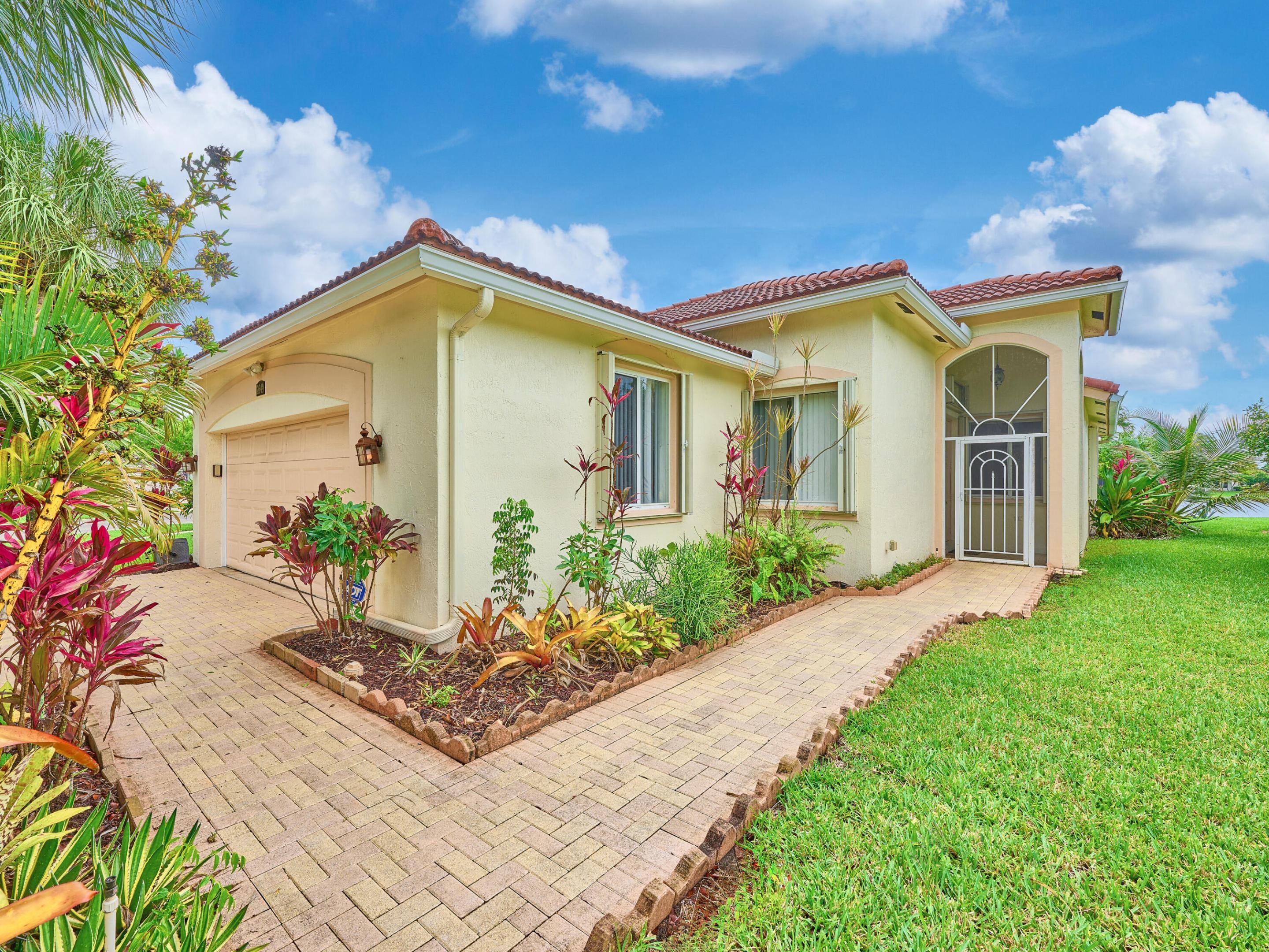 2649 Clipper Circle