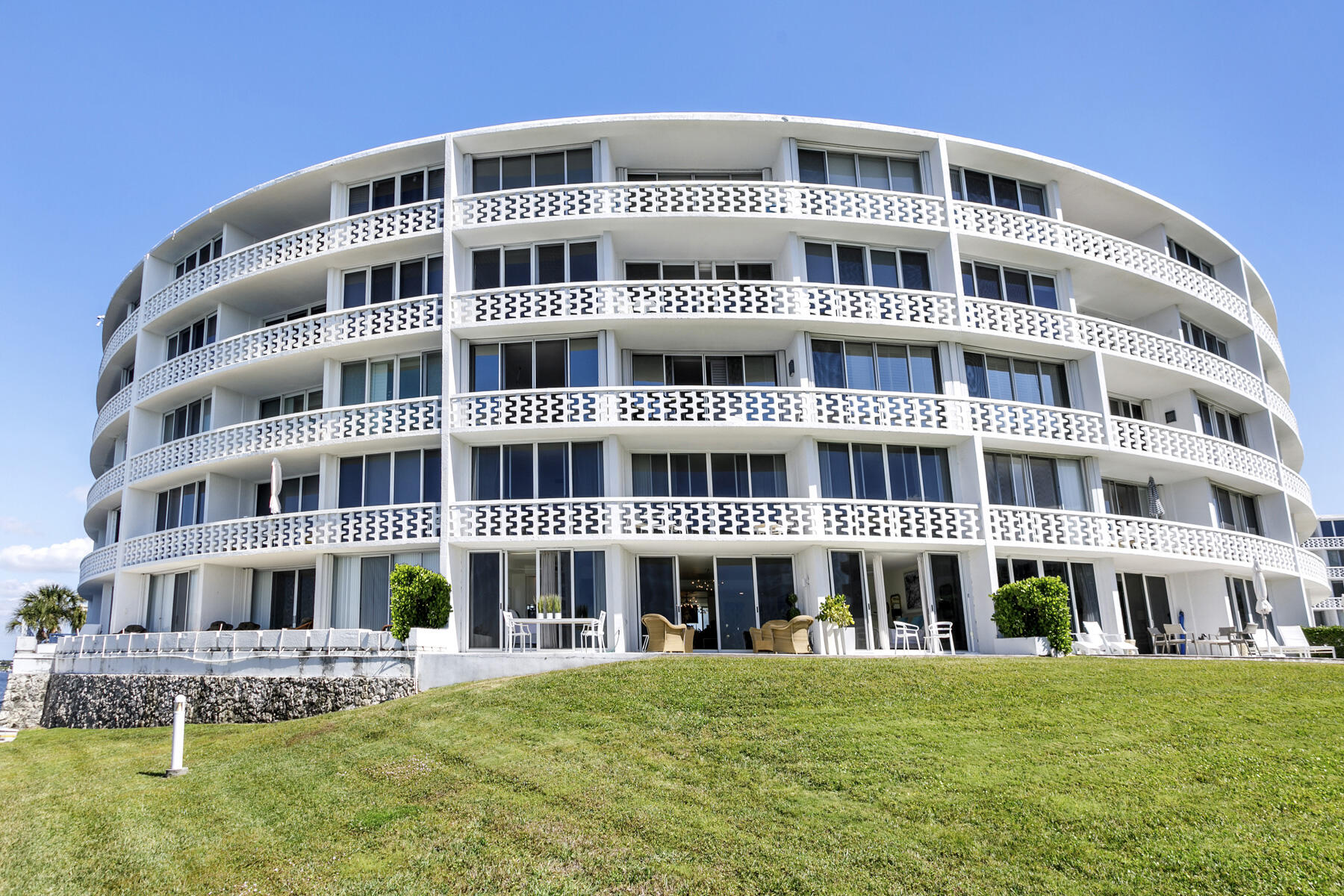 Regency of Palm Beach - Residential