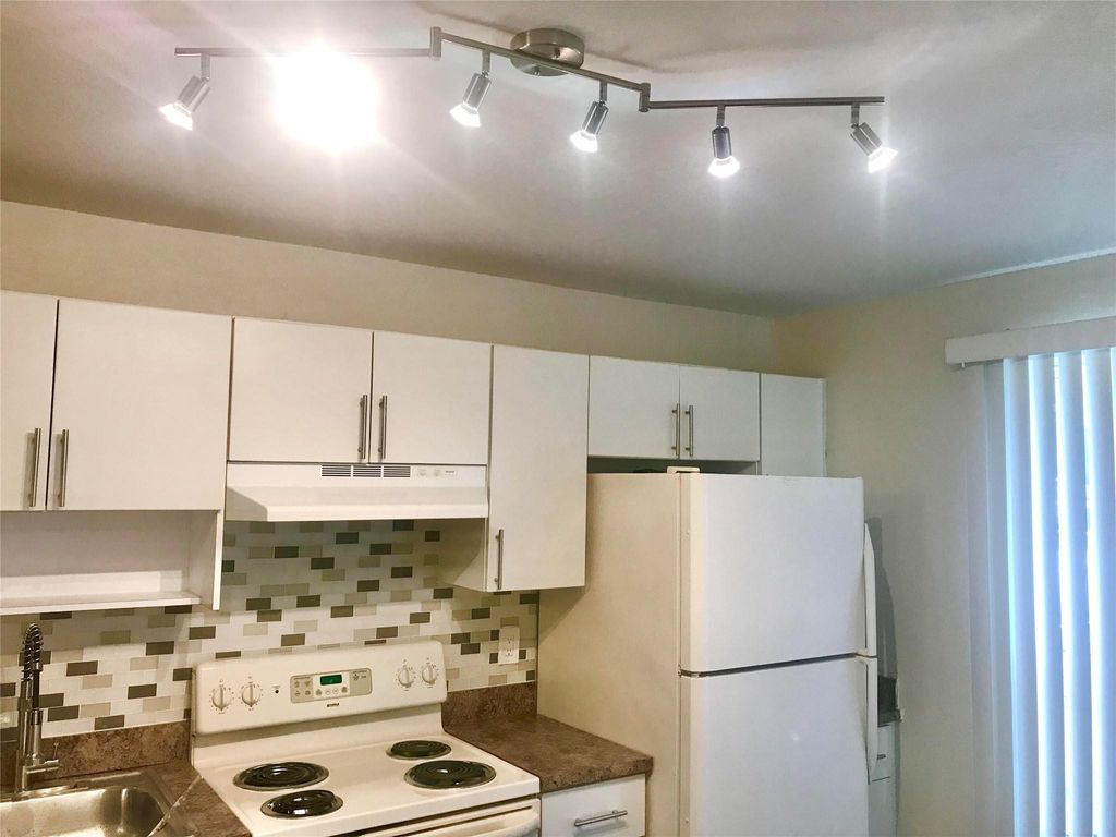 Photo of 8121 SW 21st Court #8121, Miramar, FL 33025 (MLS # F10459346)