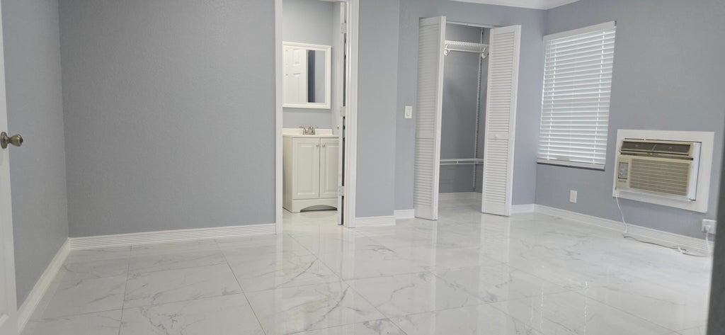 Photo of 1408 W BROOME Street, Lantana, FL 33462 (MLS # B26078362)