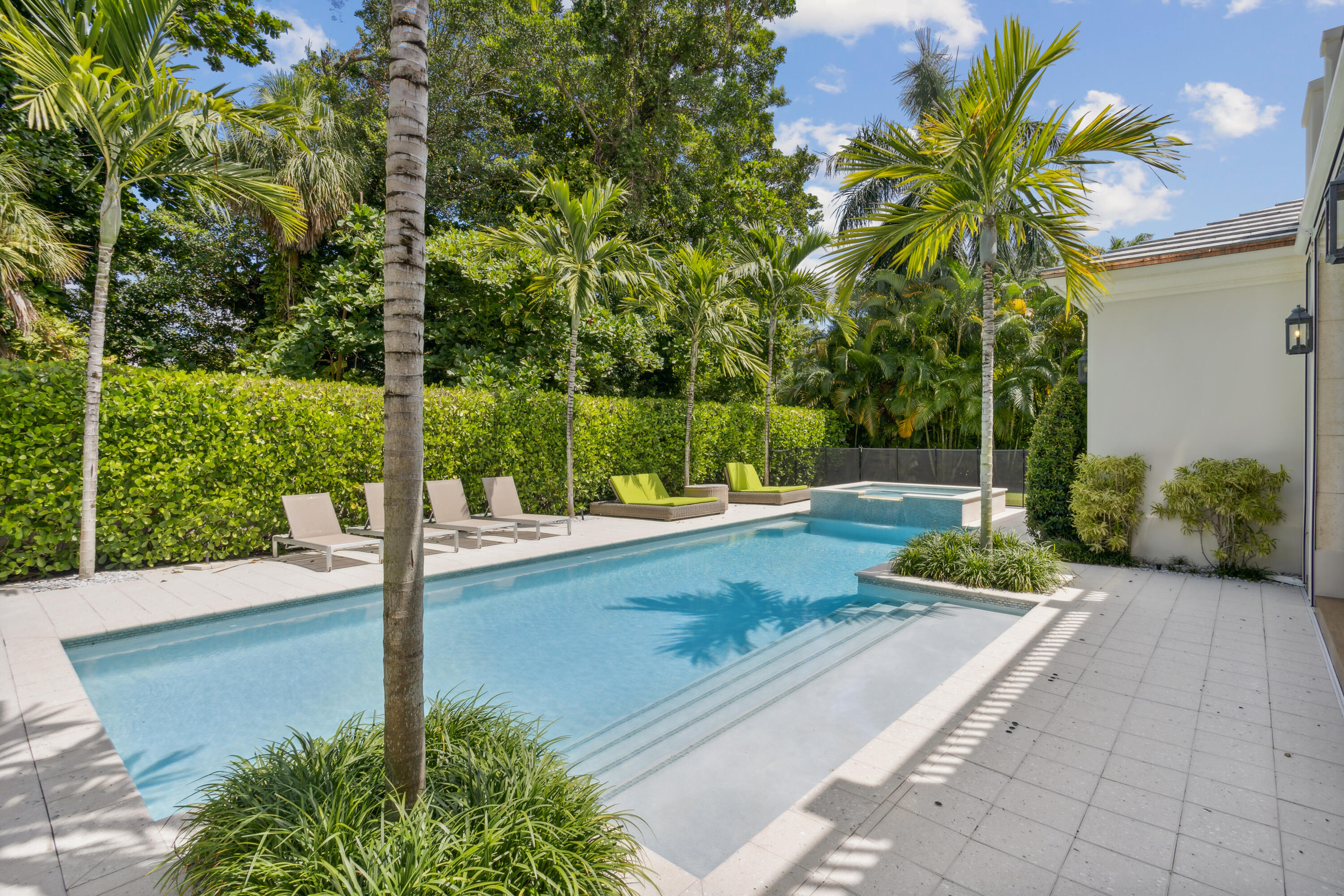 DRIFTWOOD LANDING - Residential