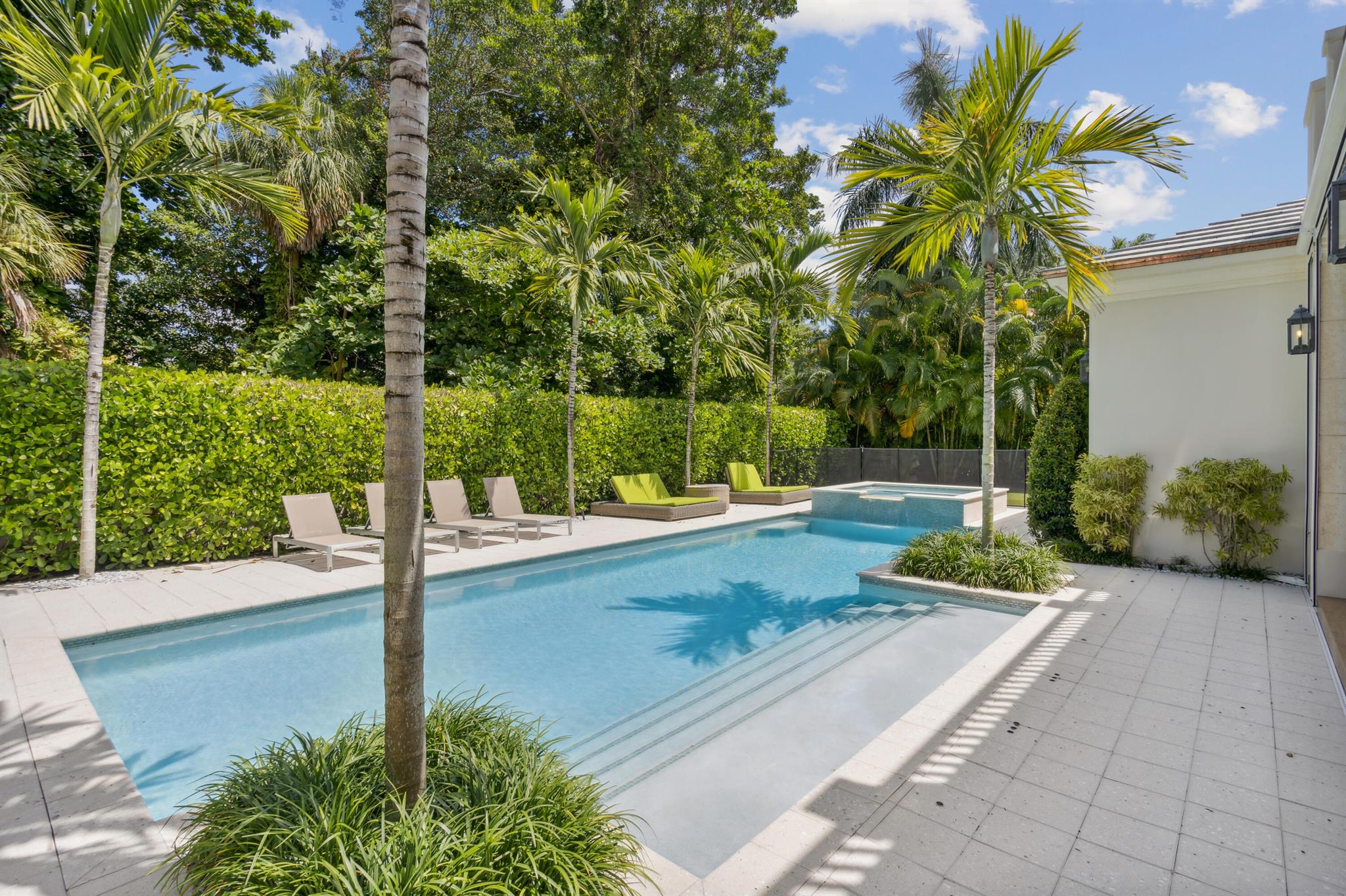 DRIFTWOOD LANDING - Residential