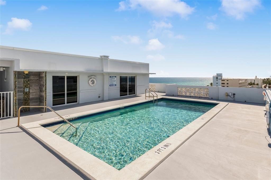 BAKER TOWER - Residential Lease