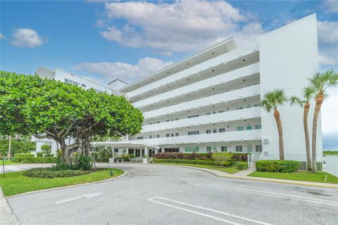 33 Ocean Ave Palm Beach Shores FL 33404