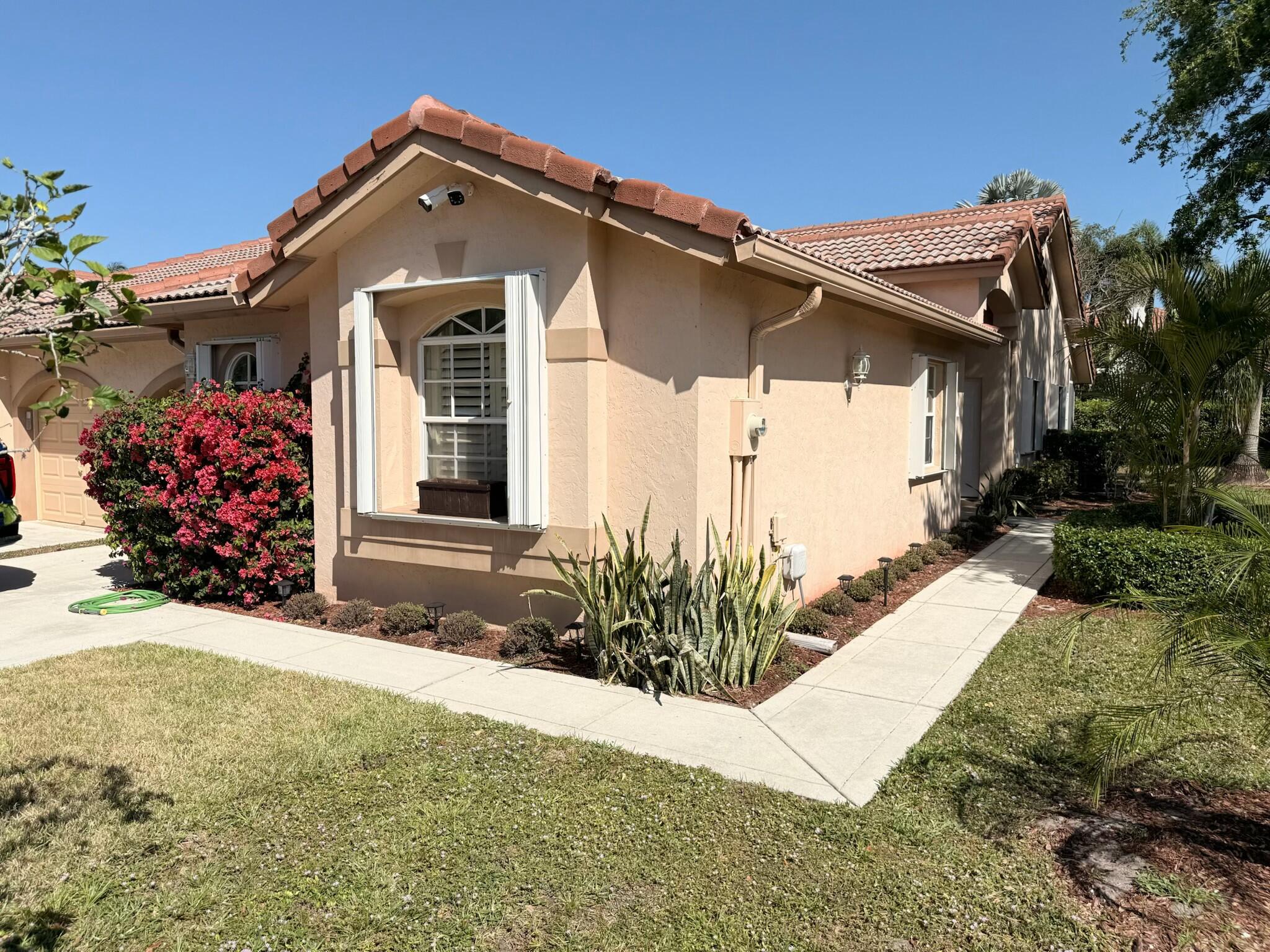 BOCA AZUL PH 2 - Residential Lease