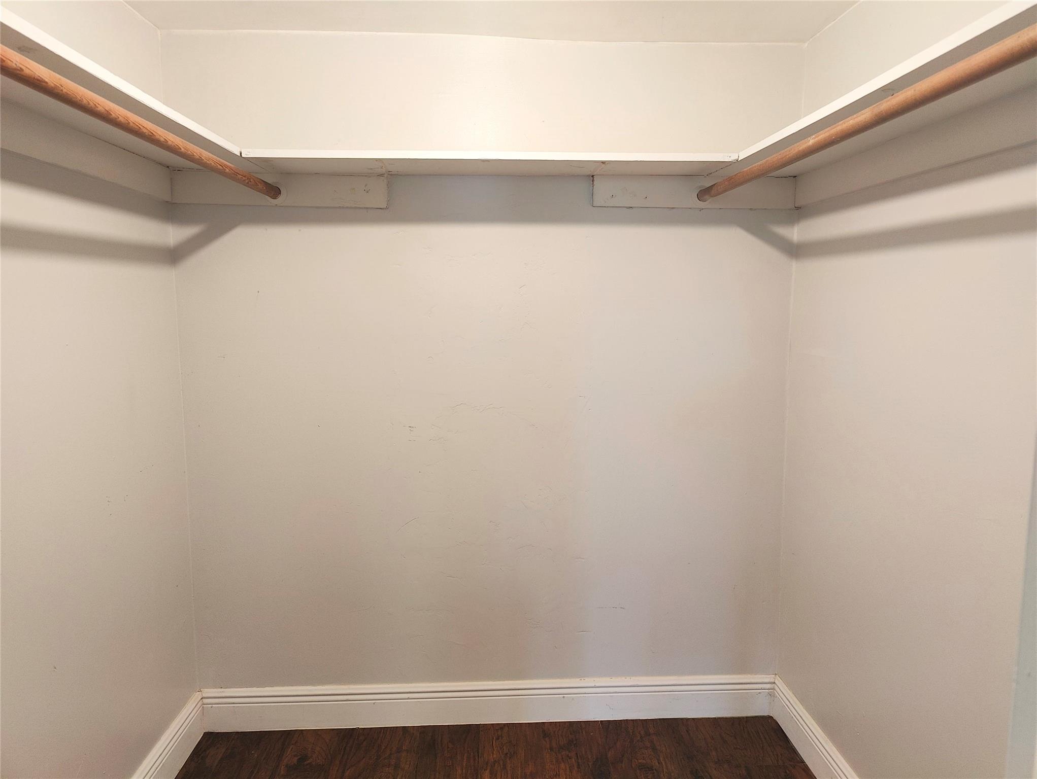 Kings Park Garden Apts Co - Residential Lease