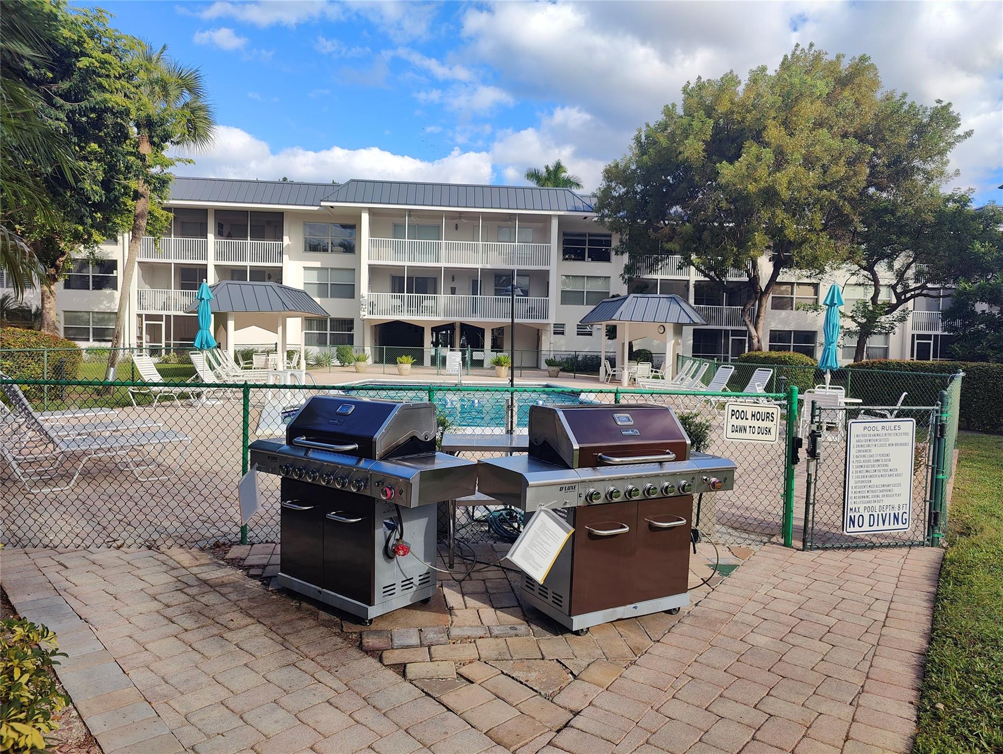 Kings Park Garden Apts Co - Residential Lease