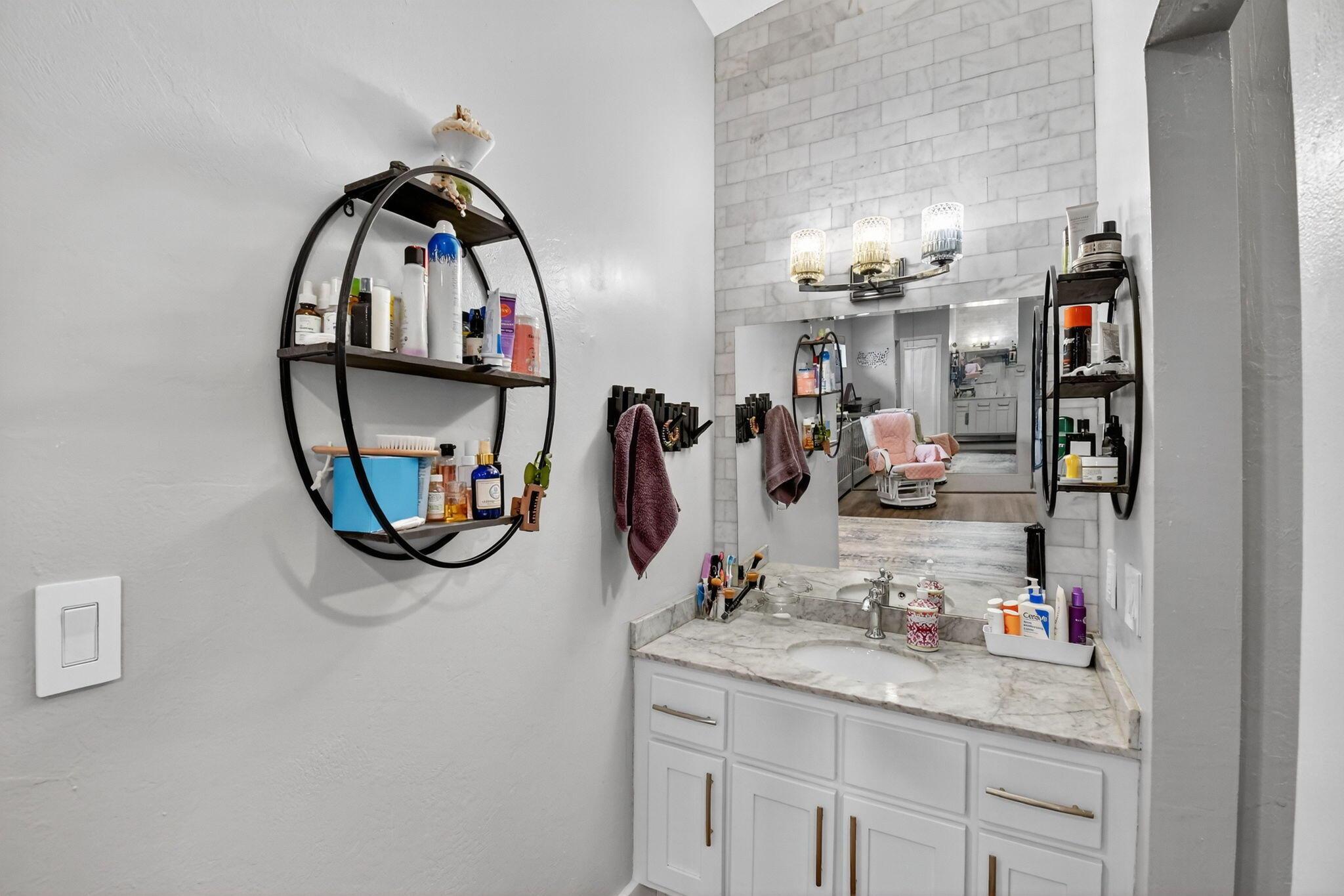 PINE ISLAND LAKES TOWNHOM - Residential