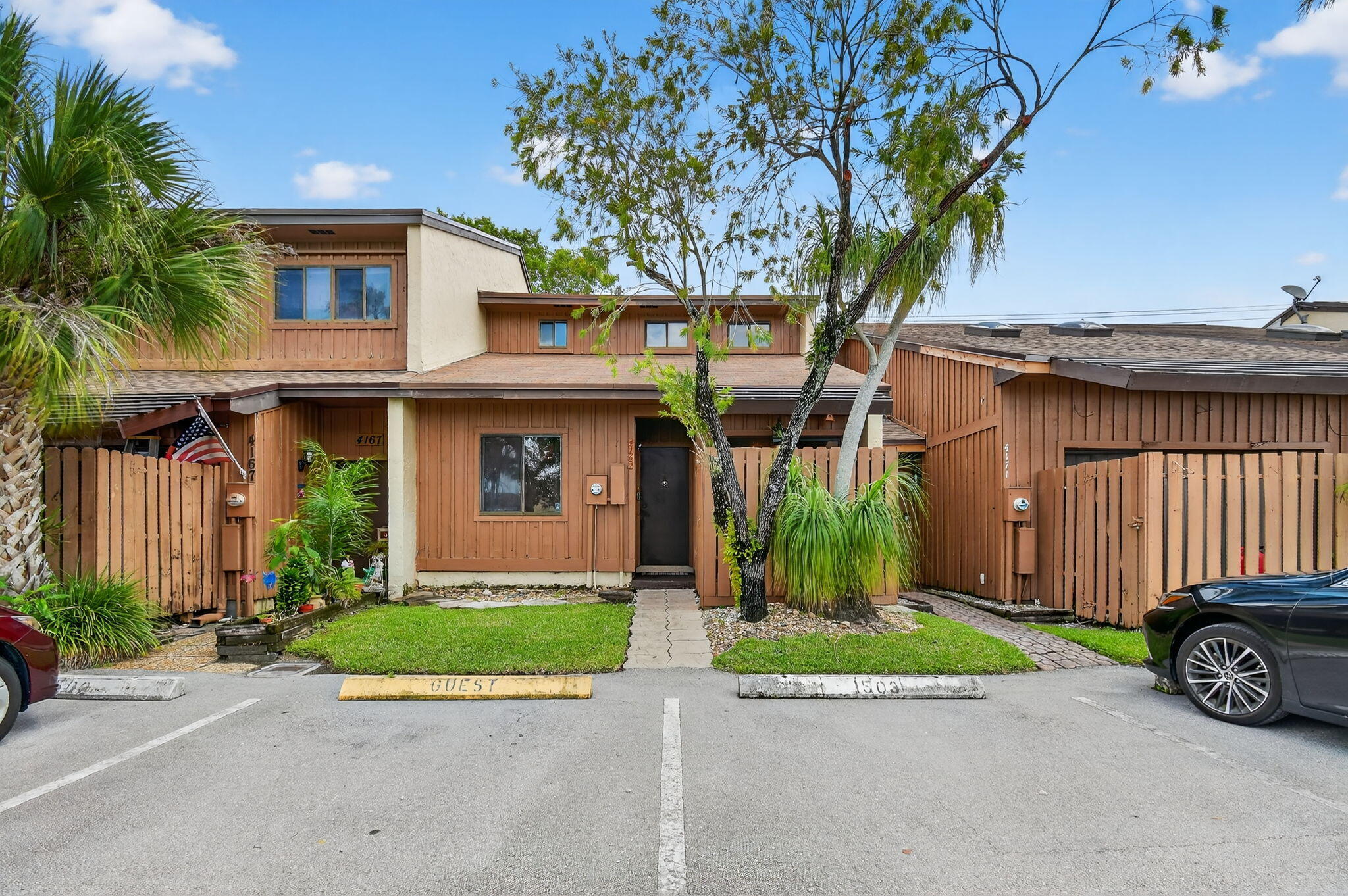 4169 S Pine Island Road, Davie, FL, 33328/$375,000 1 4169 S Pine Island Road