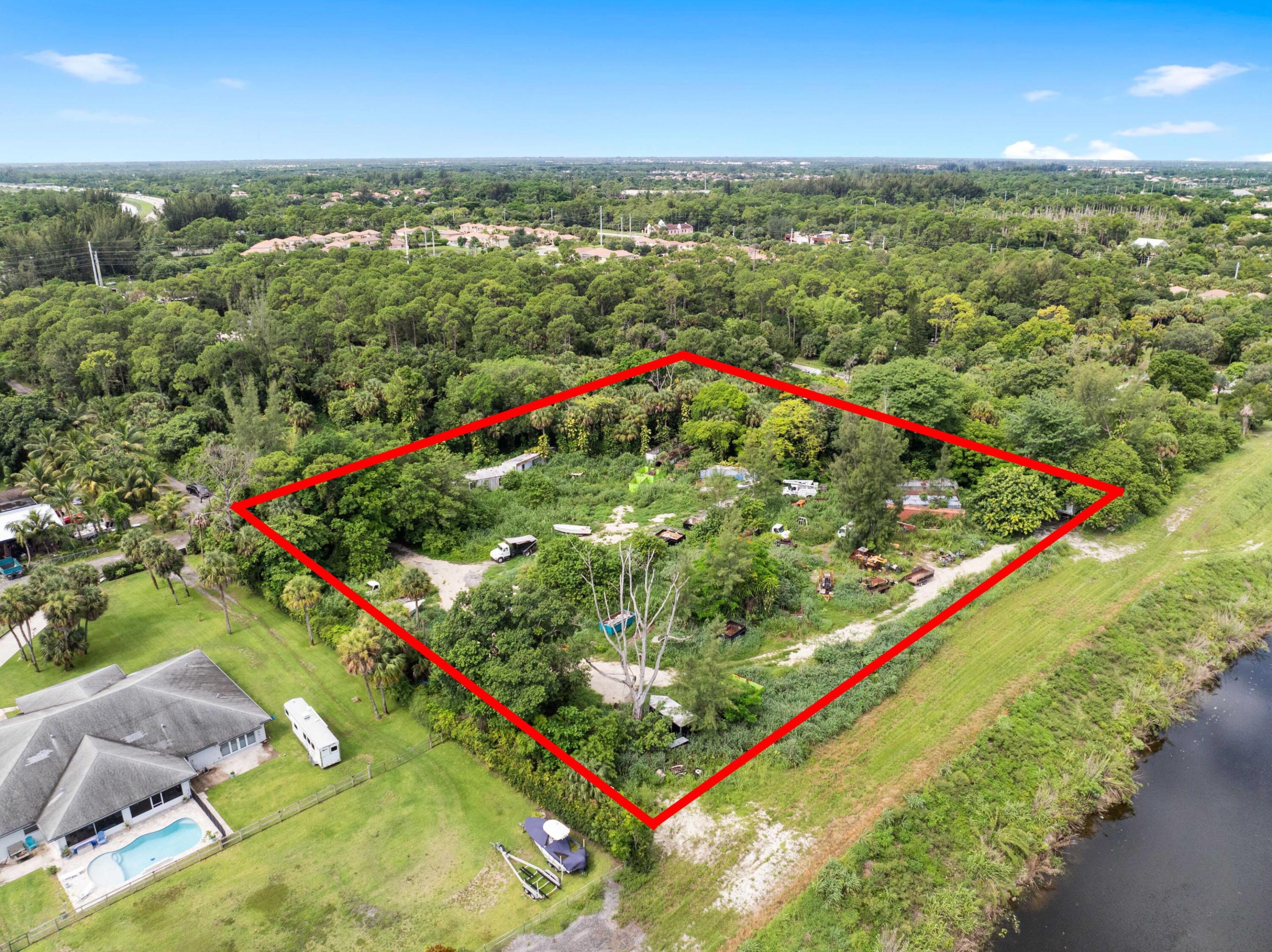 PALM BEACH FARMS CO 3 - Residential