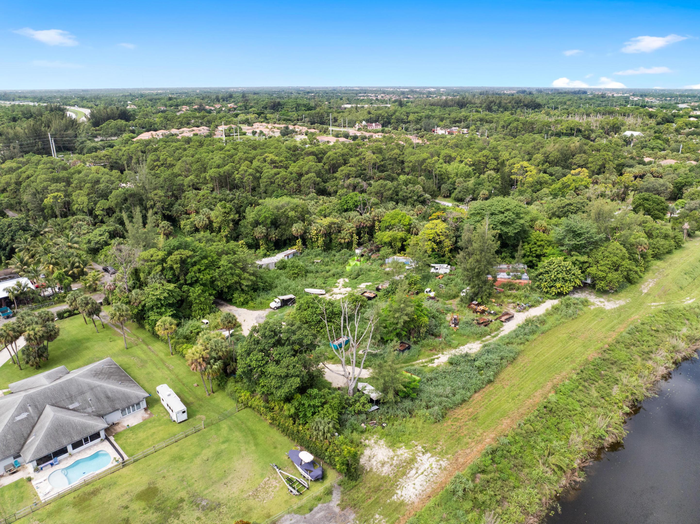 PALM BEACH FARMS CO 3 - Residential