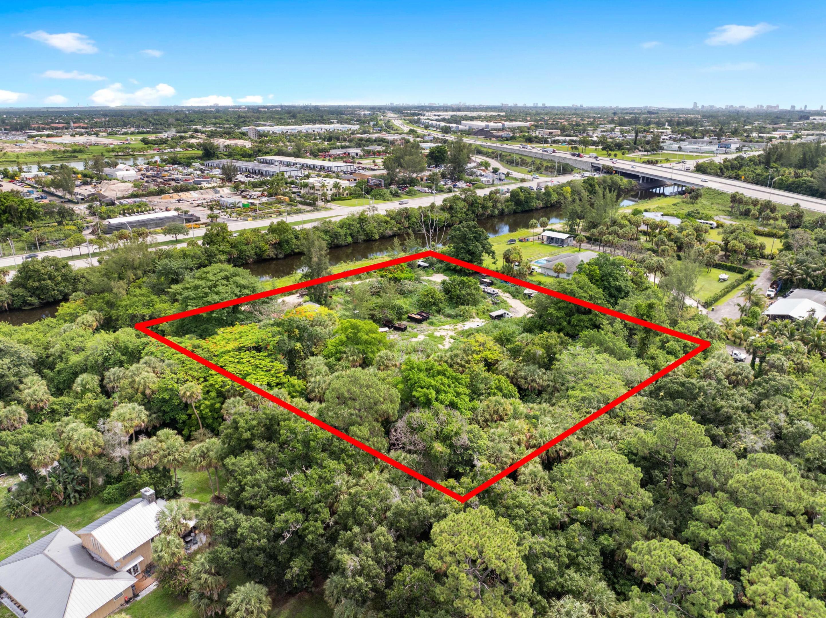 PALM BEACH FARMS CO 3 - Residential