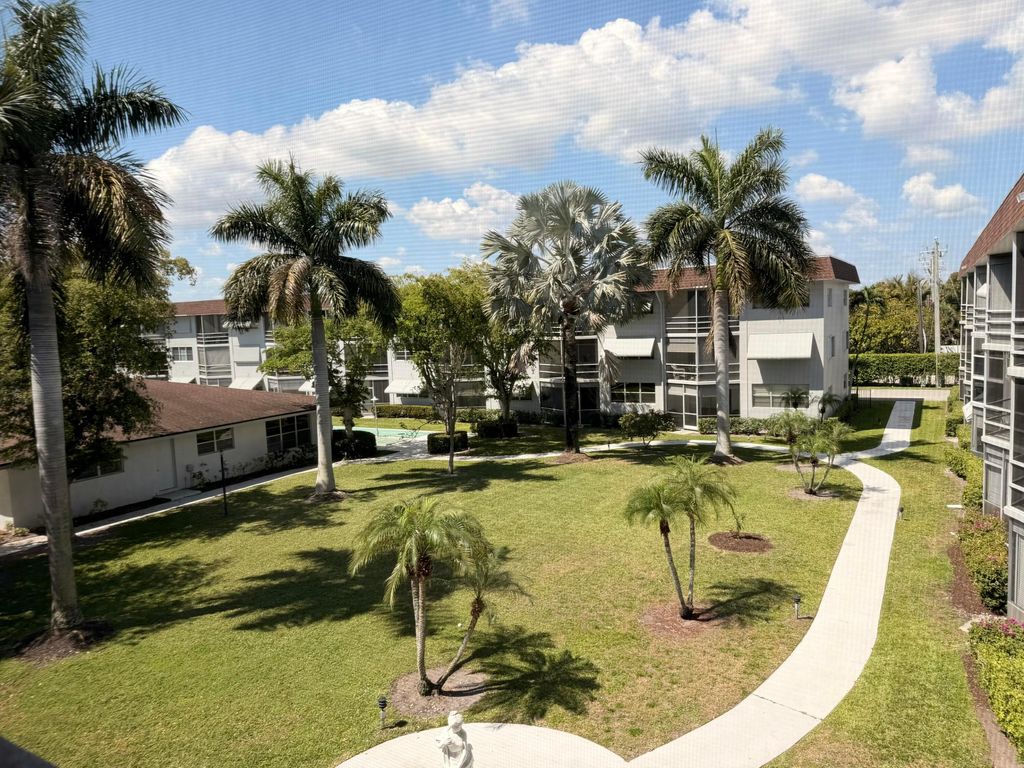 Photo of 400 SE 10th Street #310, Deerfield Beach, FL 33441 (MLS # B26008209)