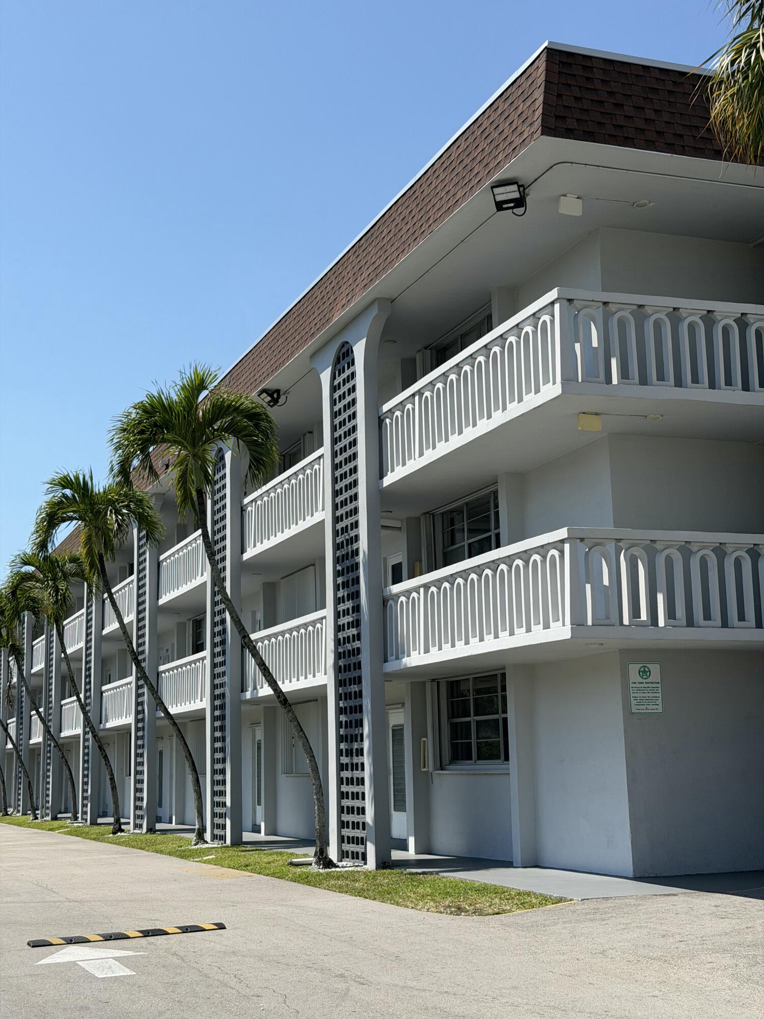 DEERFIELD BEACH GARDENS CONDO - Residential