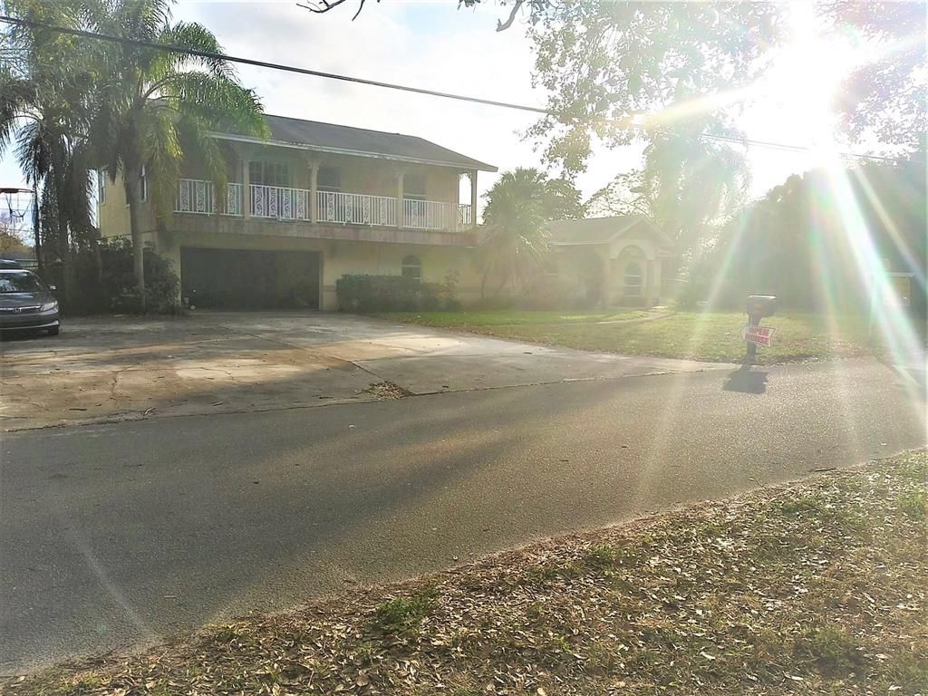 Photo of 2705 Avenue R, Fort Pierce, FL 34947 (MLS # R10694505)