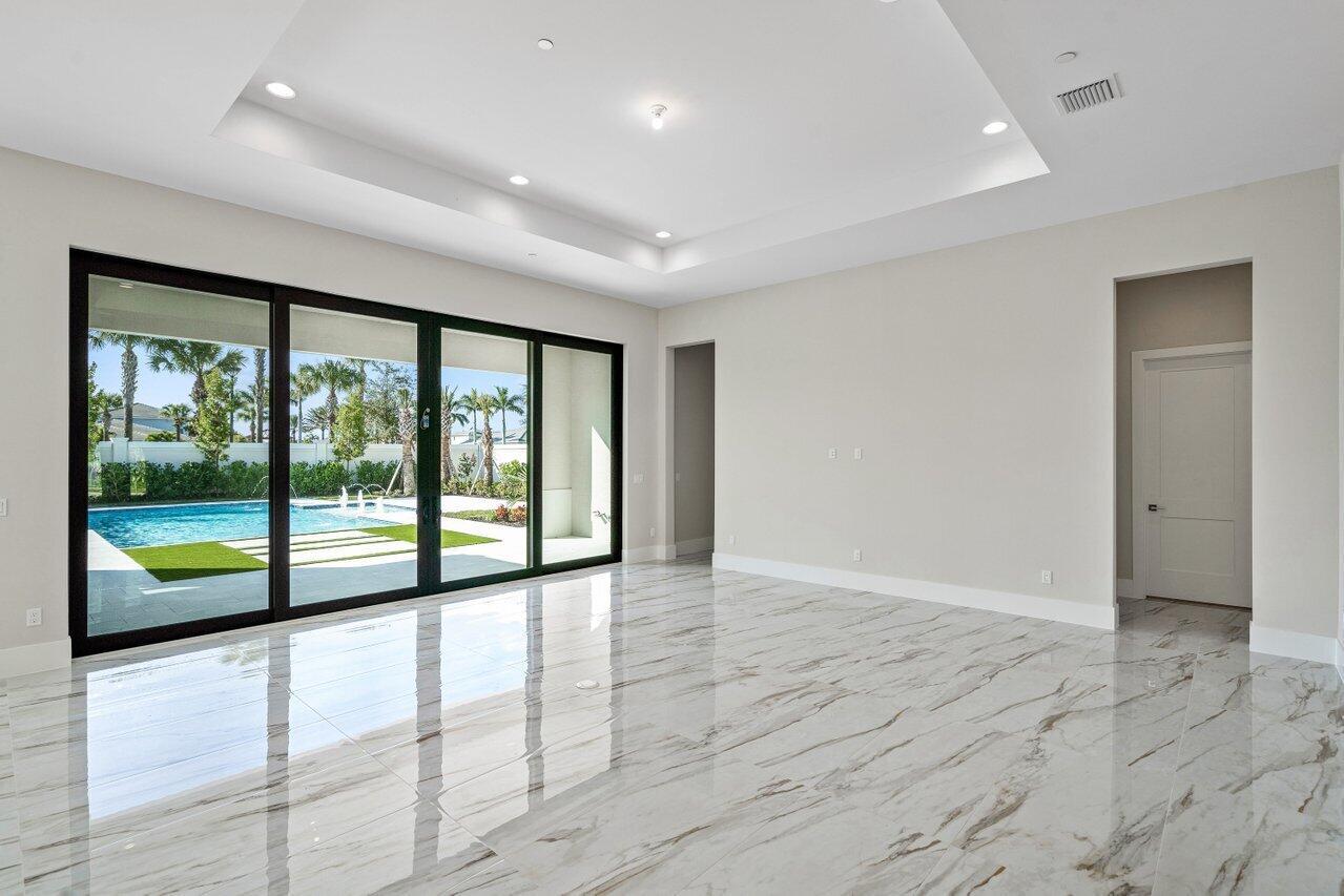 CORAL ISLES/ AVENIR SITE - Residential