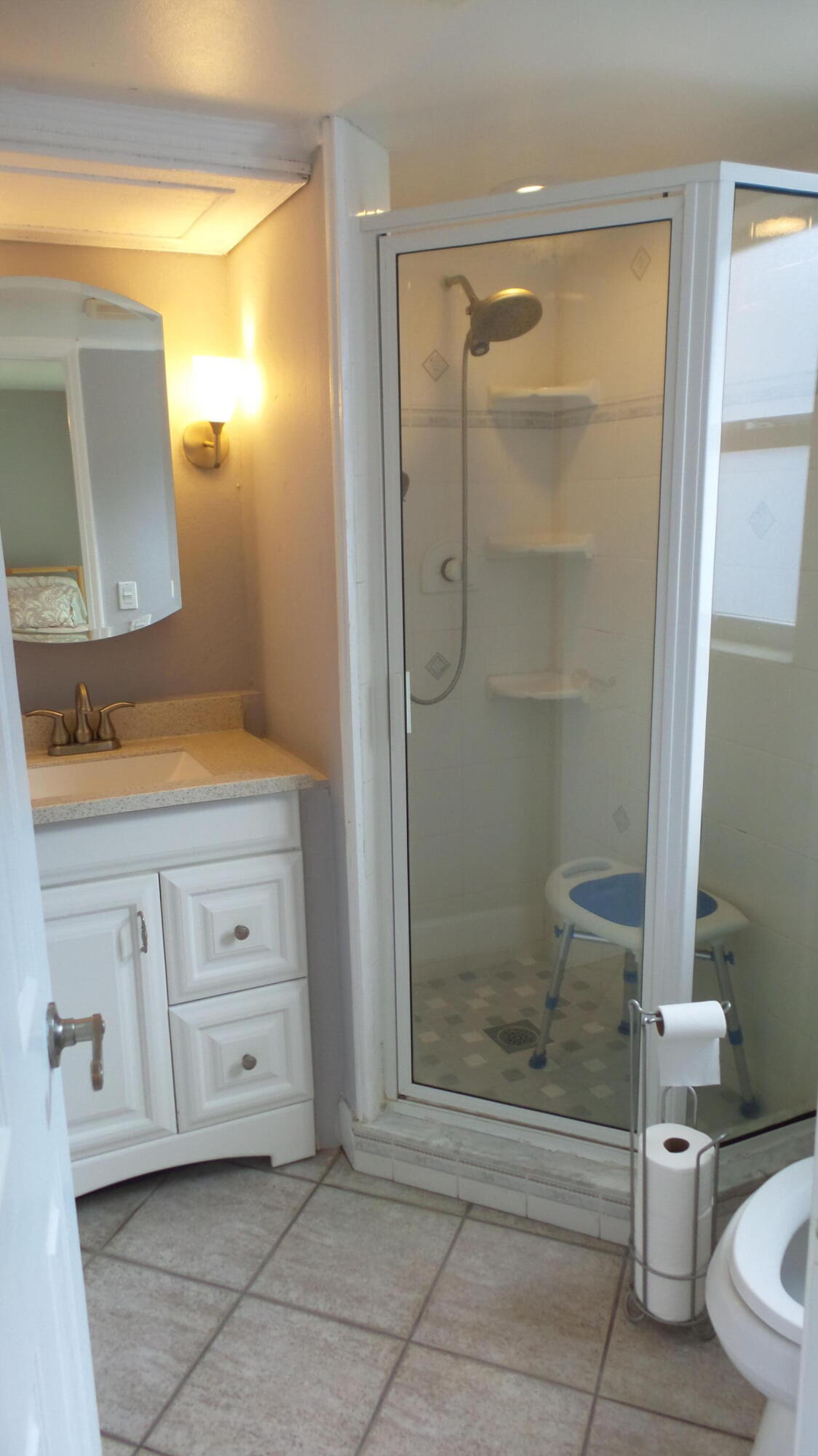 Harbors Edge Condominium Association of Pompano Be - Residential Lease