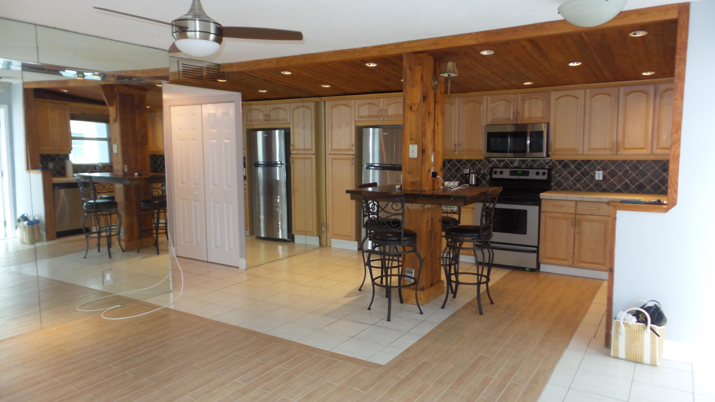 Harbors Edge Condominium Association of Pompano Be - Residential Lease