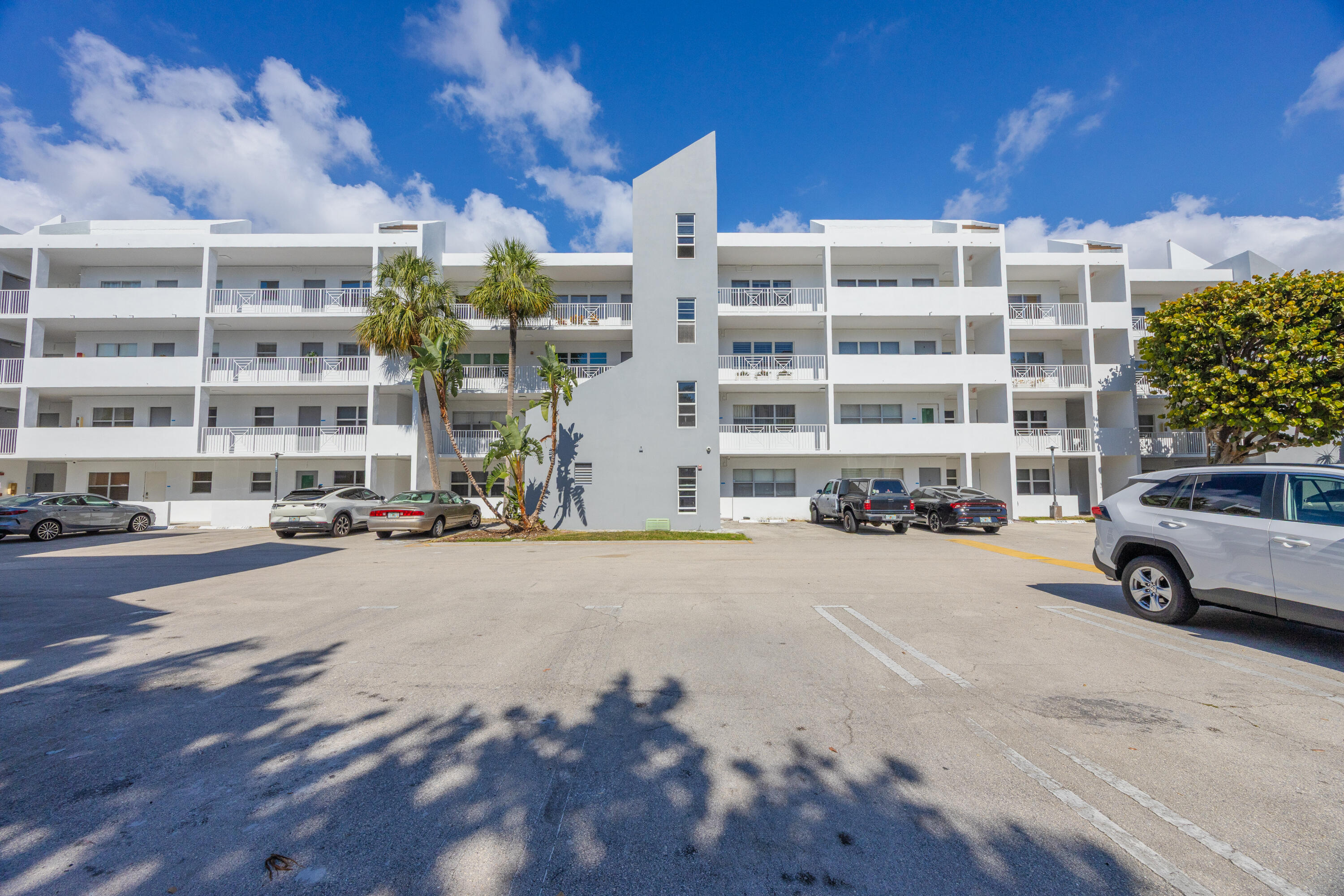 Harbors Edge Condominium Association of Pompano Be - Residential Lease