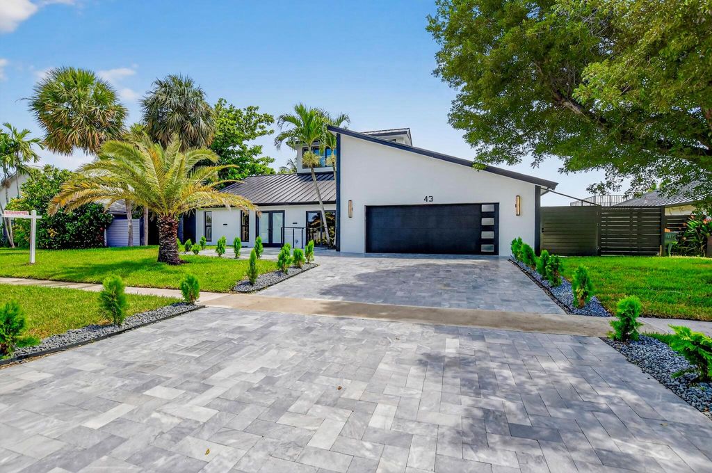 Photo of 43 Oregon Lane, Boca Raton, FL 33487 (MLS # R11104298)