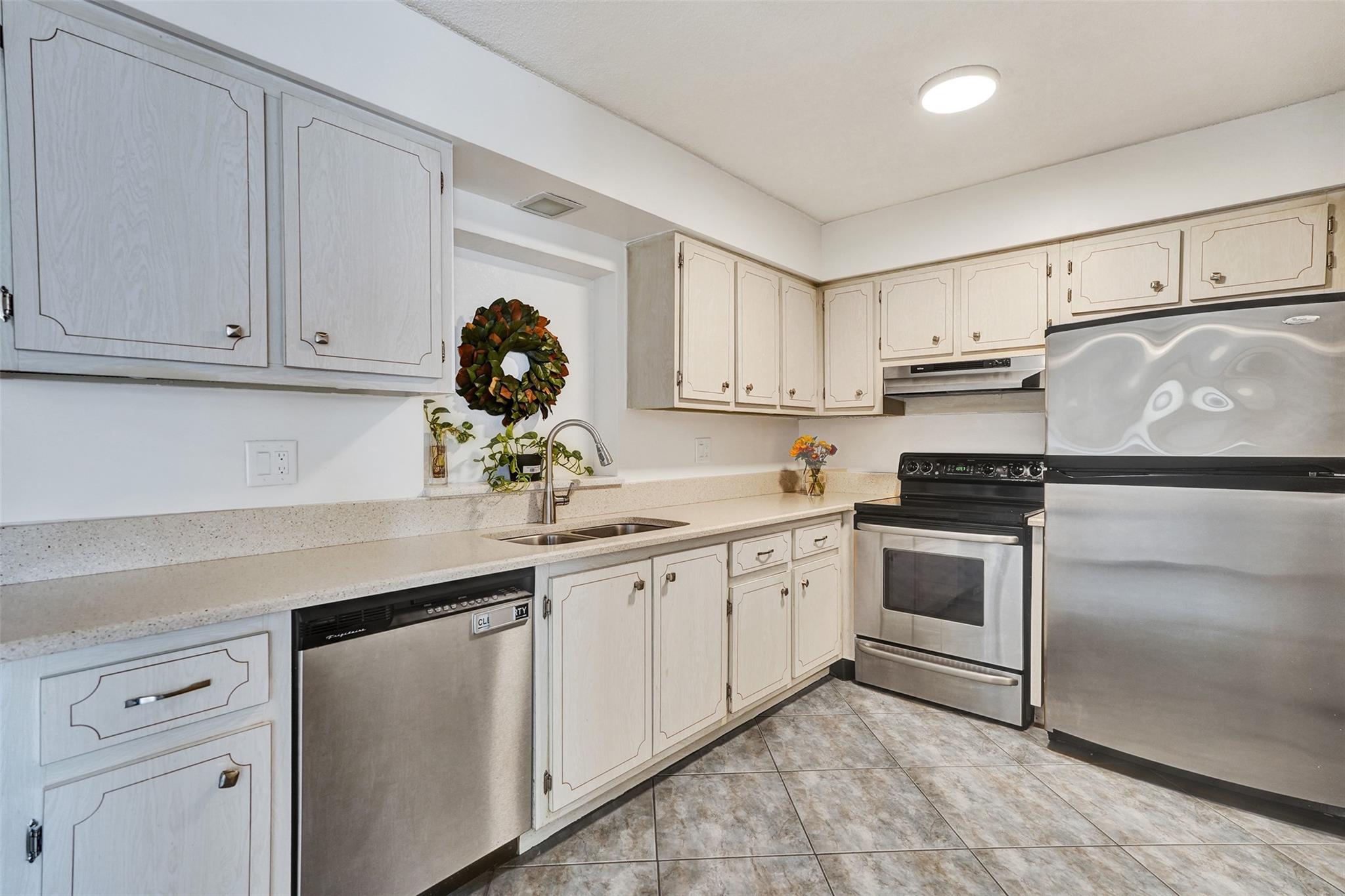 Westwood Community 4 77-45 B - Residential