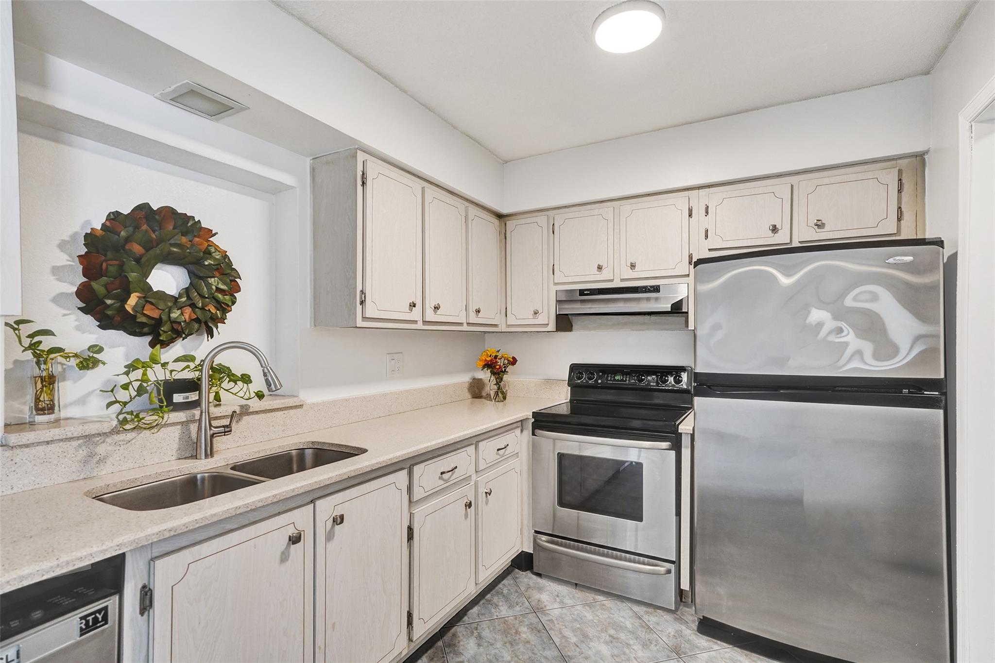 Westwood Community 4 77-45 B - Residential