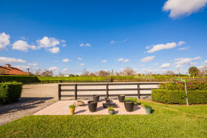 SADDLE TRAIL PARK OF WELL - Residential