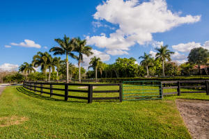 SADDLE TRAIL PARK OF WELL - Residential