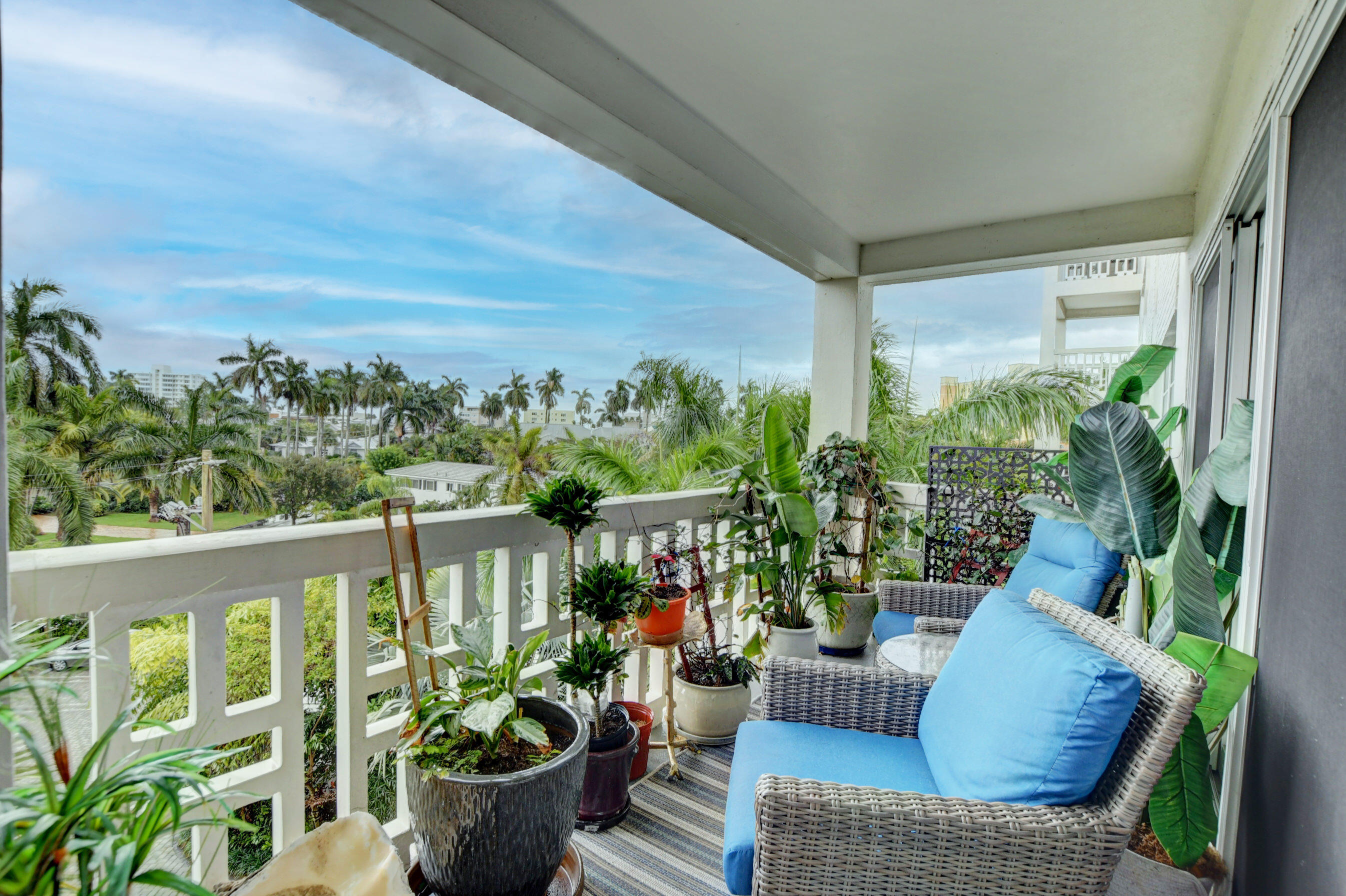 DELRAY SUMMIT CONDO - Residential