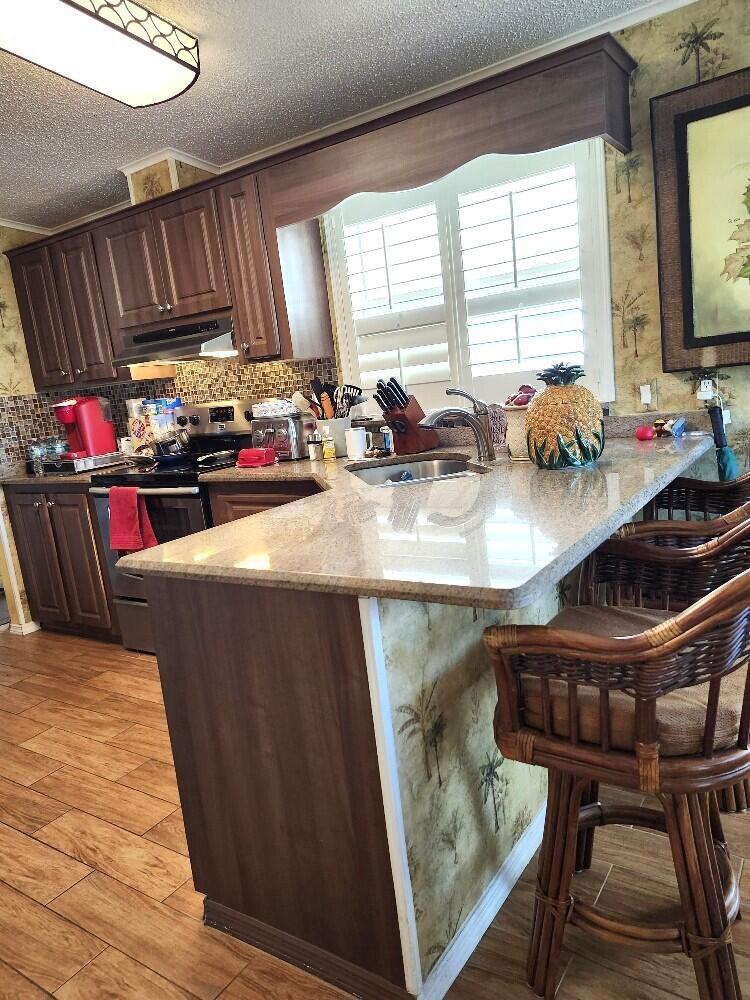 SUNNY SOUTH ESTATES - Residential