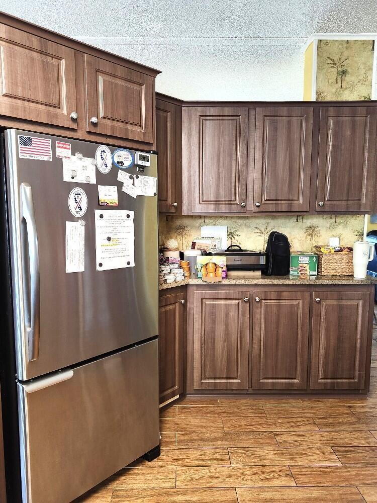 SUNNY SOUTH ESTATES - Residential