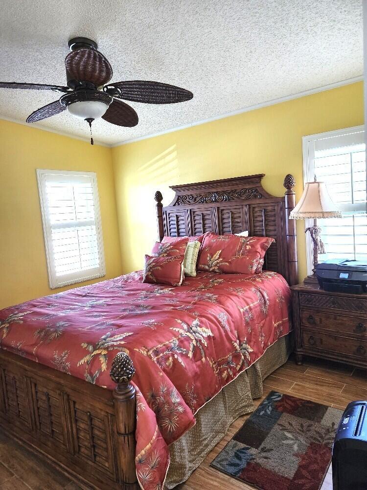 SUNNY SOUTH ESTATES - Residential