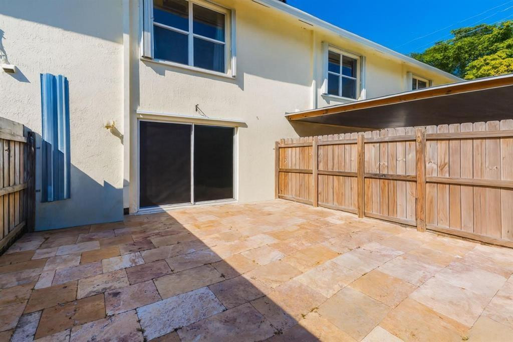 Crystal Lake 2nd Sec 59-5 - Residential Lease