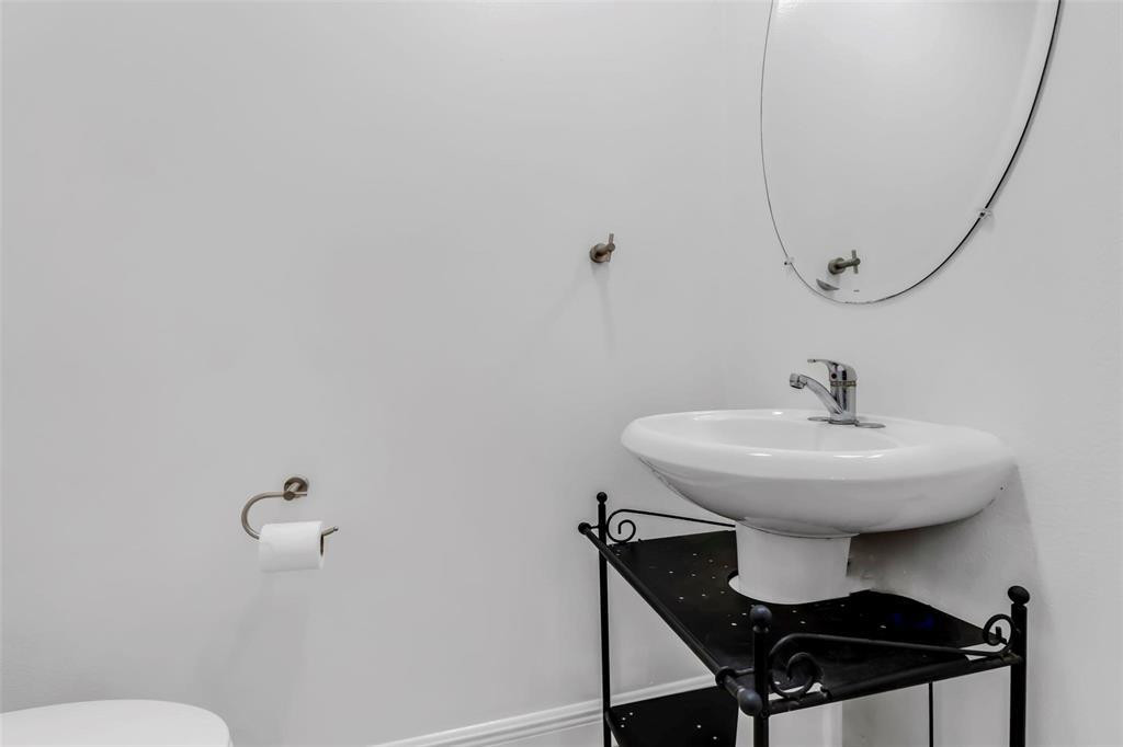 Crystal Lake 2nd Sec 59-5 - Residential Lease