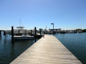 TWELVE OAKS CONDO - Residential