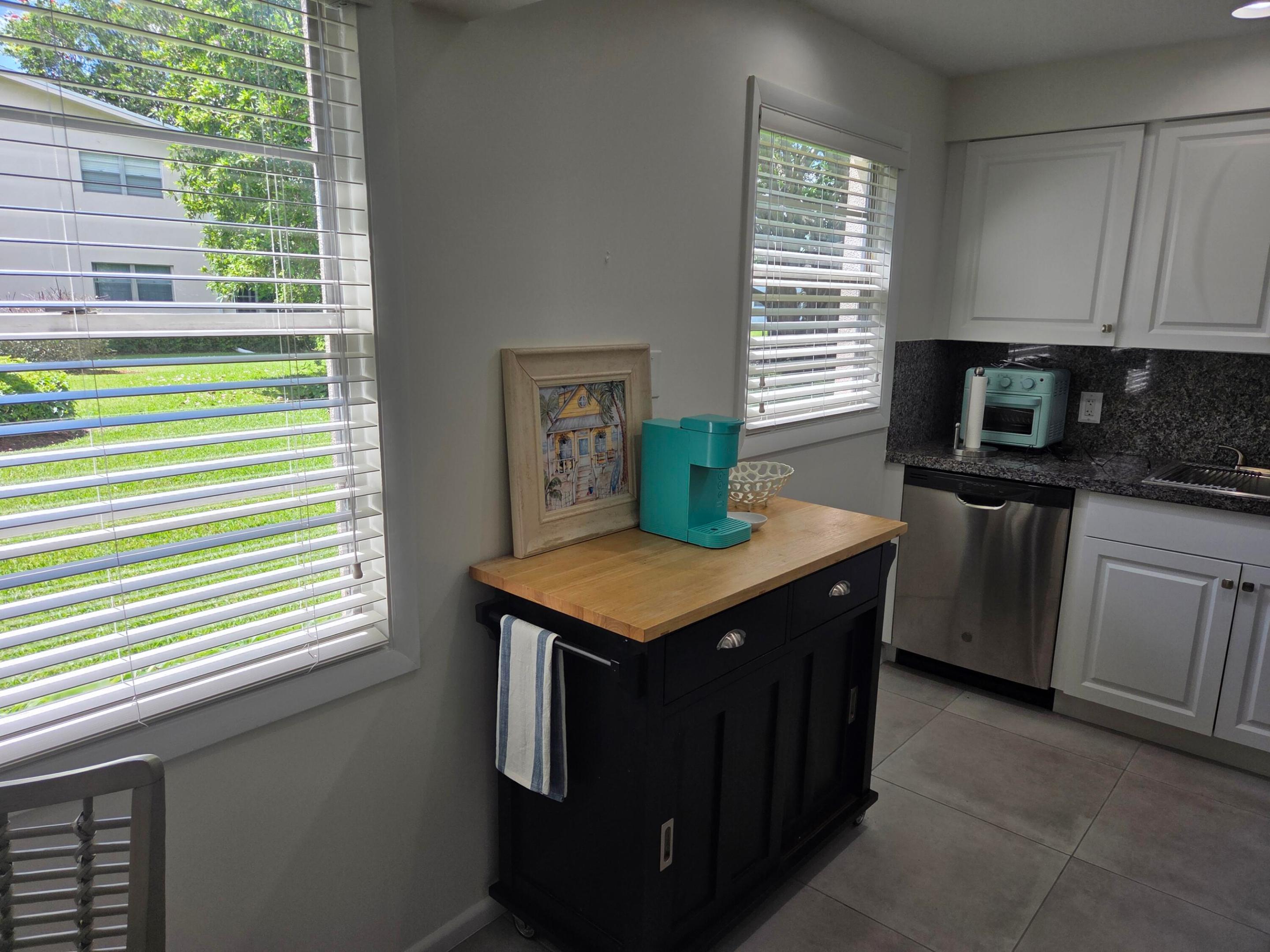 FARNHAM P CONDO - Residential