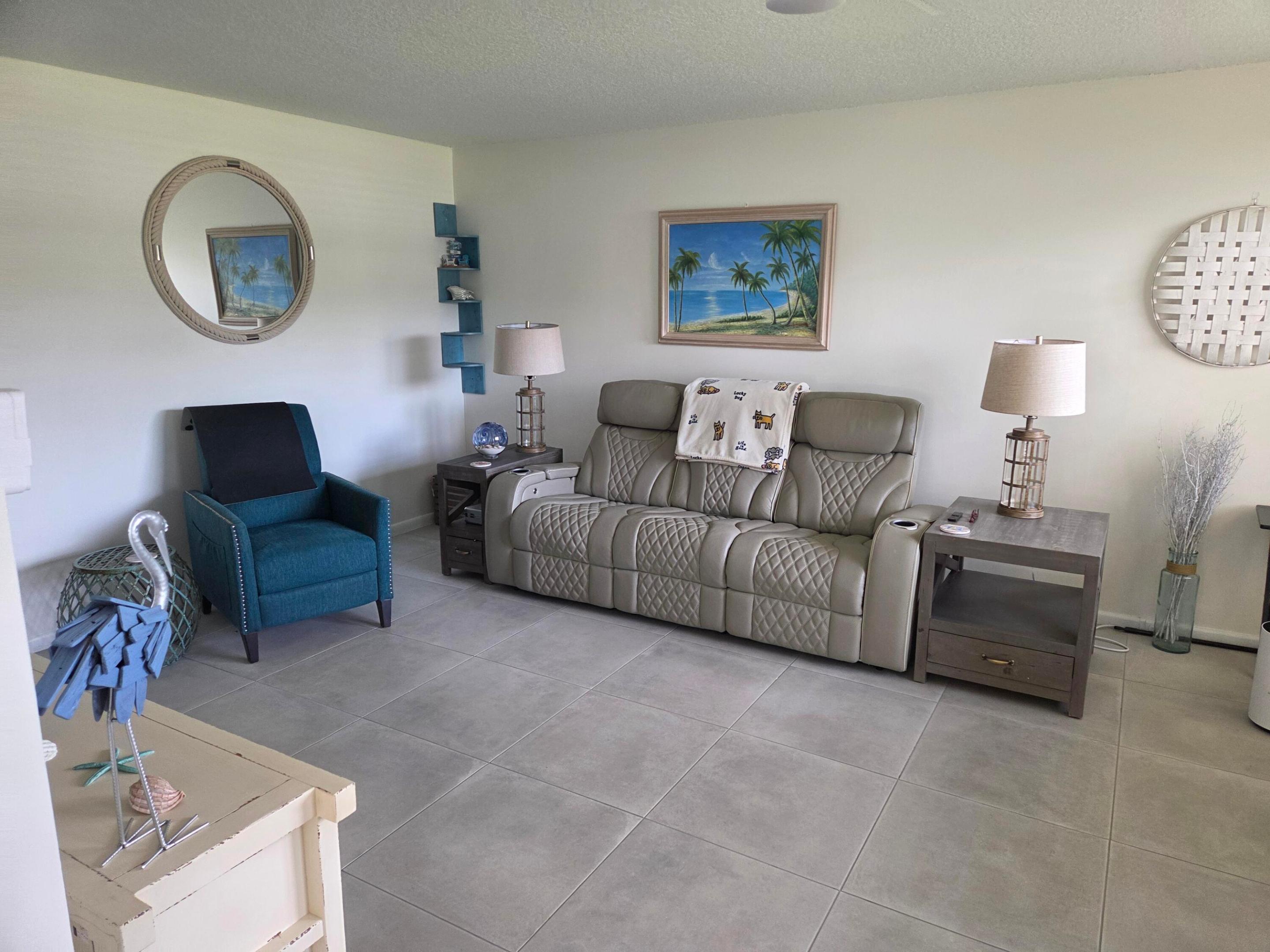 FARNHAM P CONDO - Residential