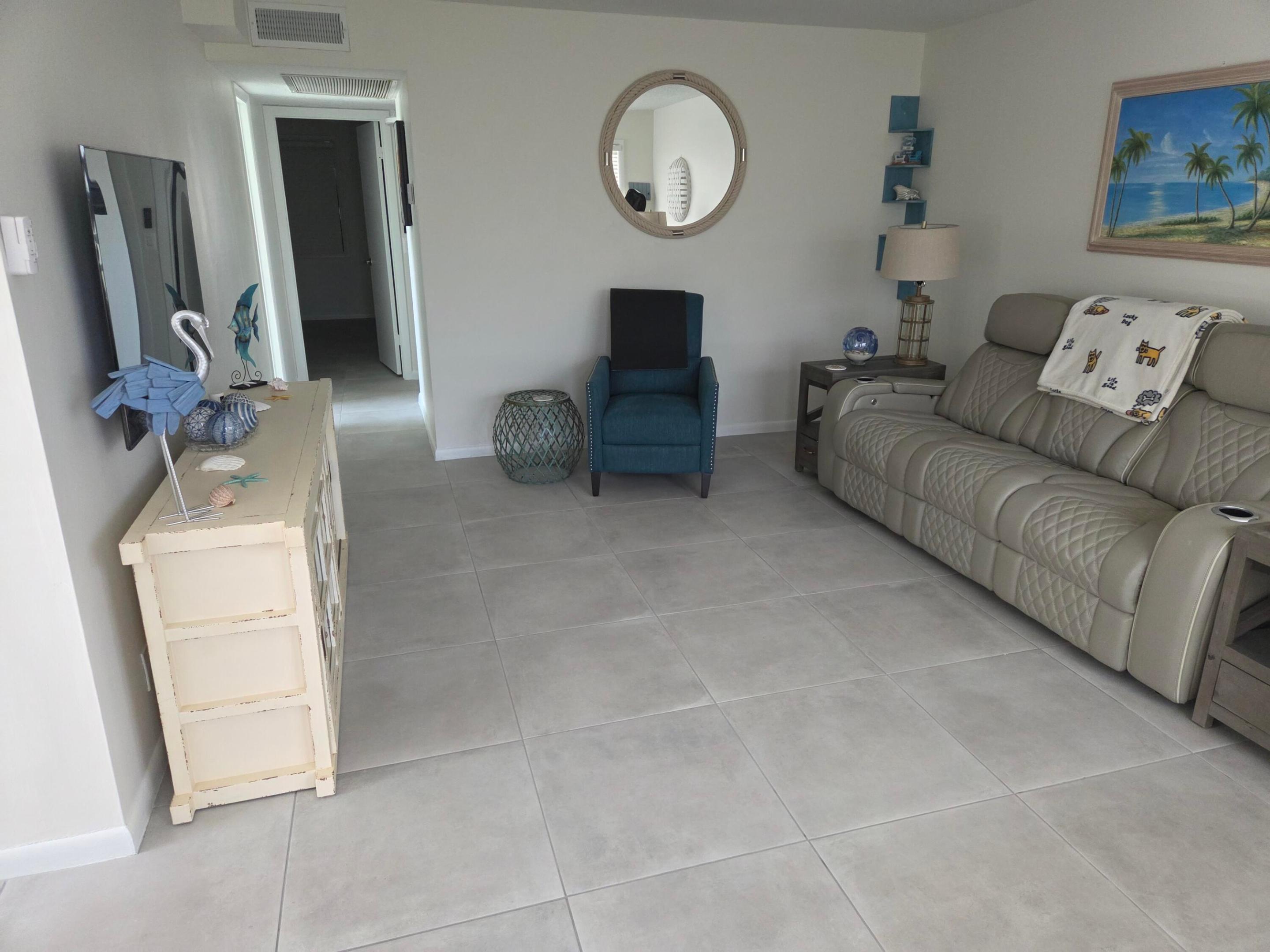FARNHAM P CONDO - Residential