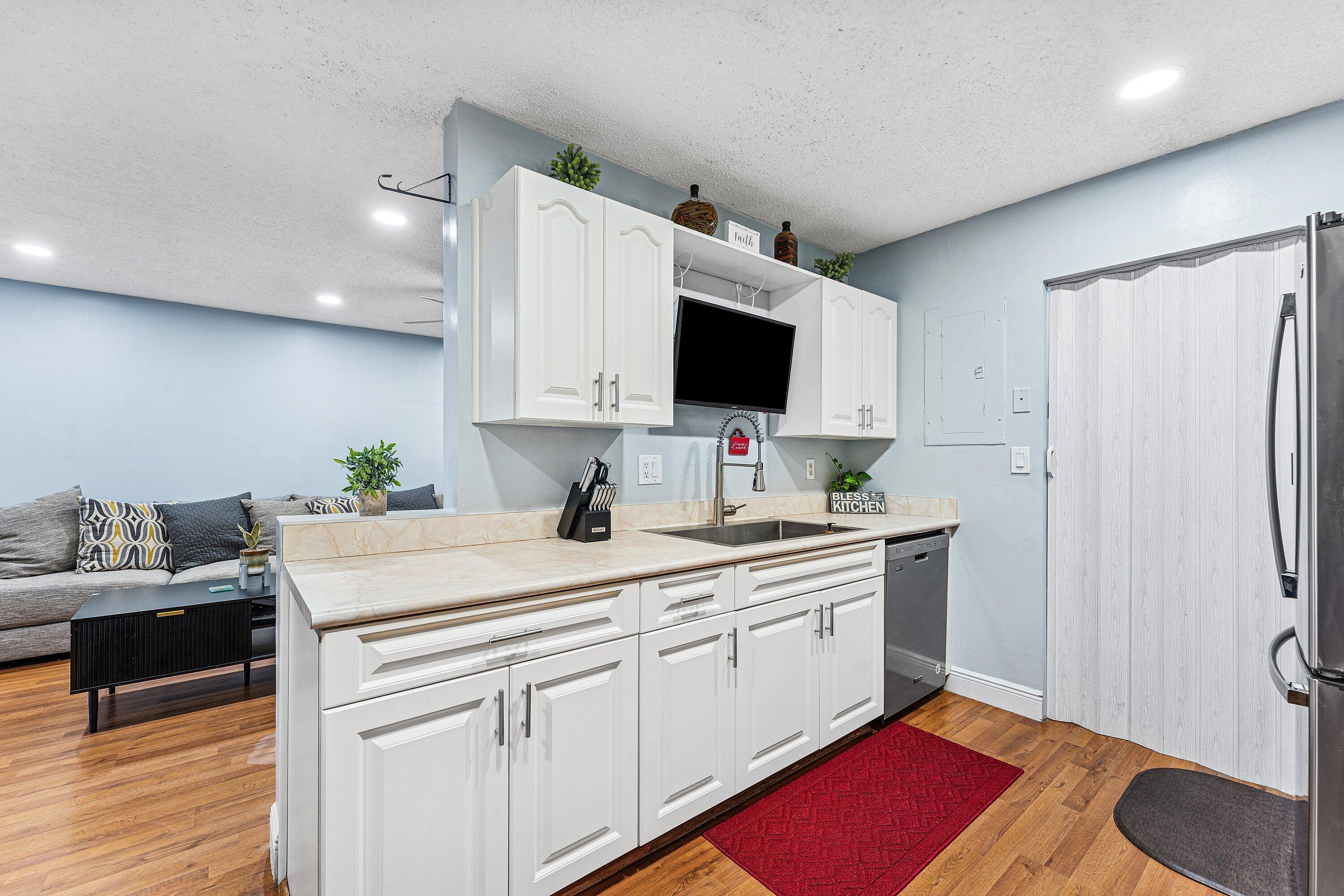 Golden Raintree - Residential