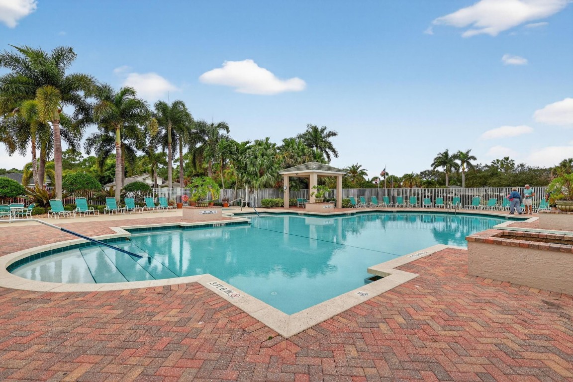LAKEFOREST AT ST LUCIE WEST - Residential