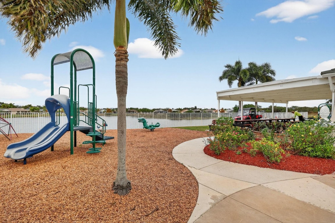 LAKEFOREST AT ST LUCIE WEST - Residential