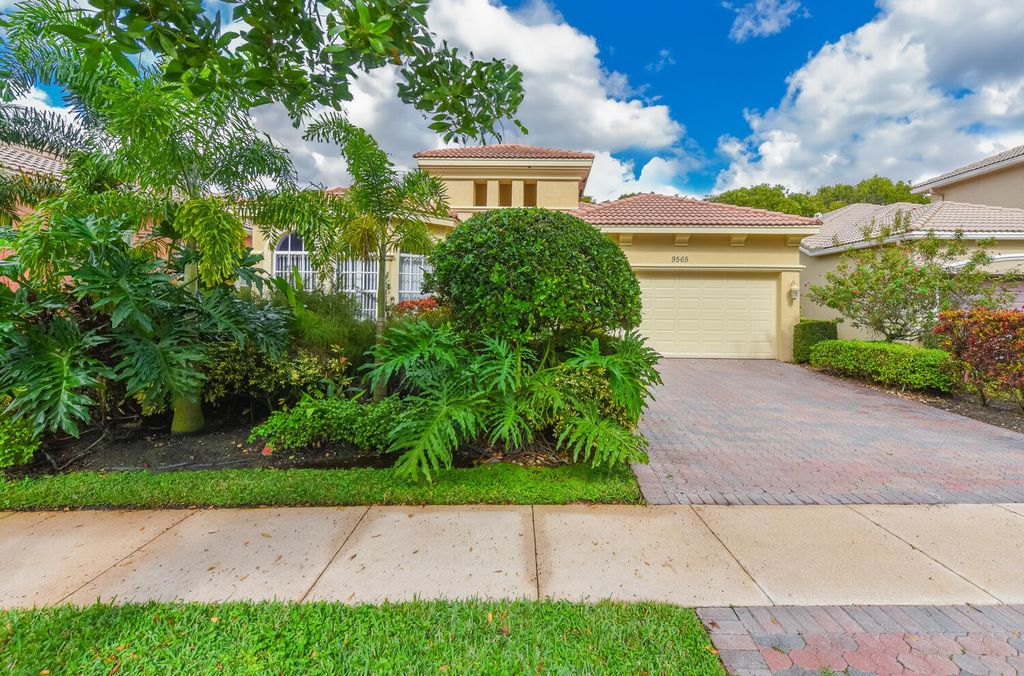 Photo of 9565 Via Elegante, Wellington, FL 33411 (MLS # R11128697)