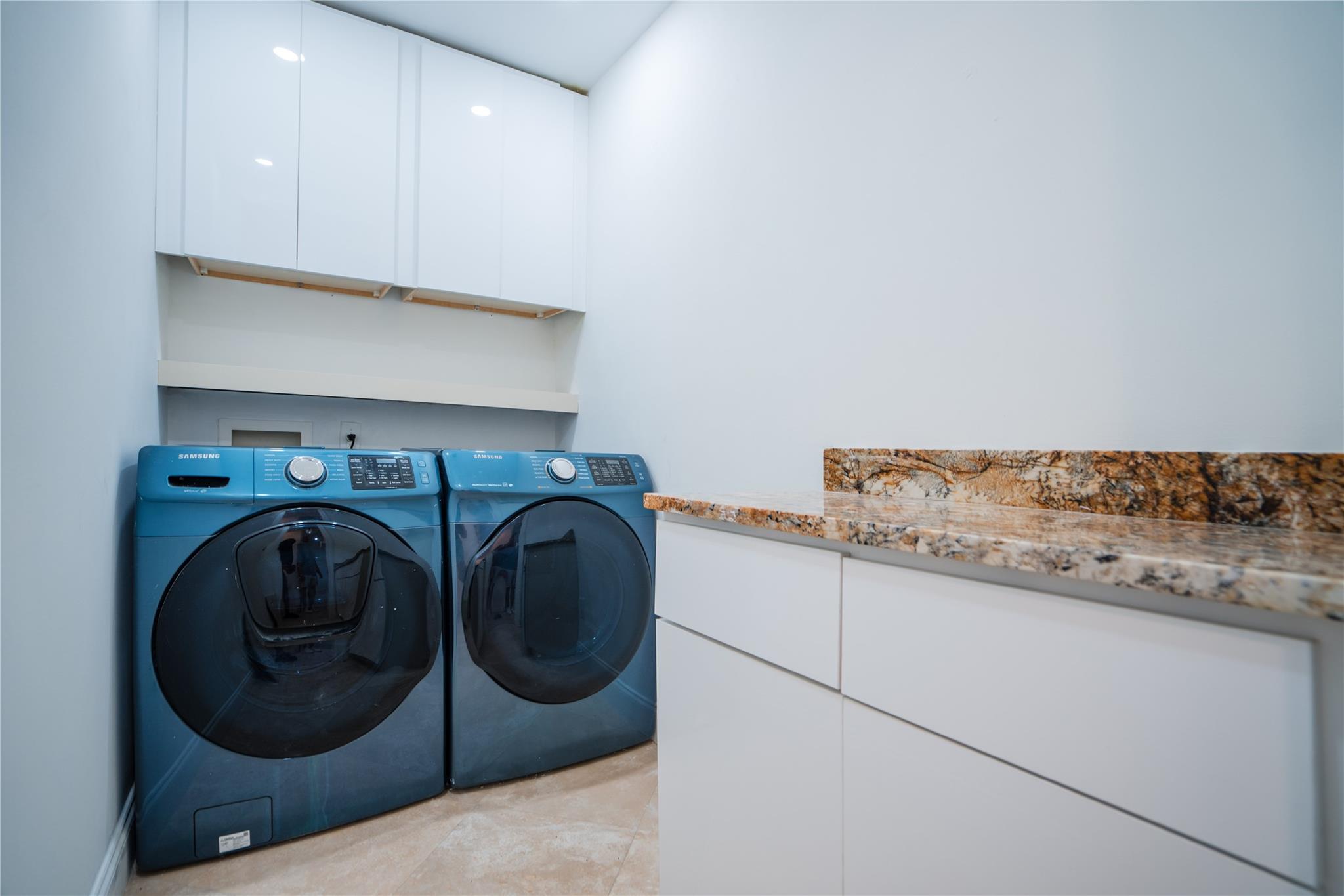 HILLSBORO ISLES - Residential